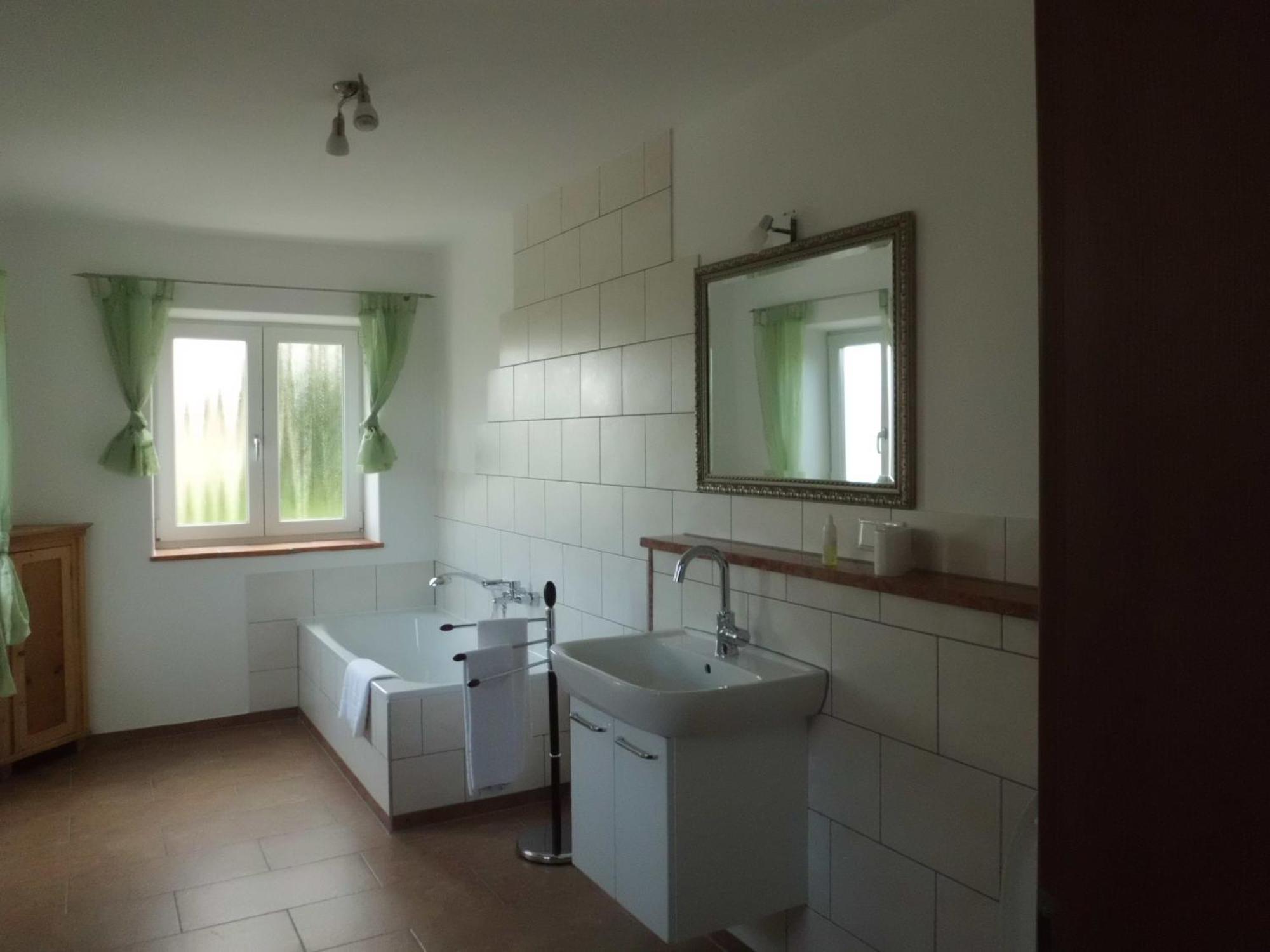 Gästehaus Niedermeierhof Ebersberg Zimmer foto