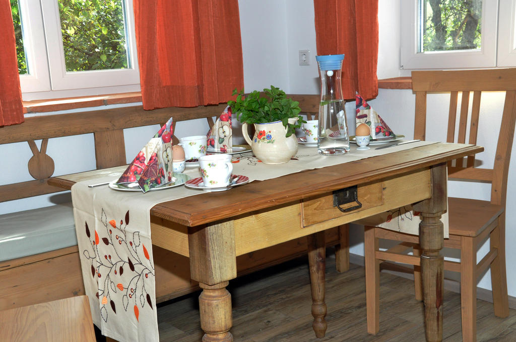 Gästehaus Niedermeierhof Ebersberg Zimmer foto